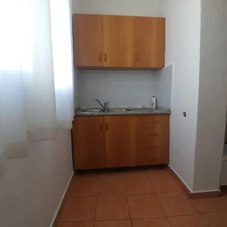 Rruga E Kavajes Διαμέρισμα Τίρανα